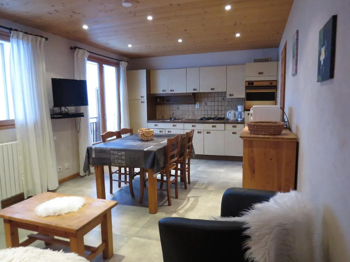 Апартаменты Studio Cosy Avec Balcon Au Grand-Bornand, Animaux Admis, Parking Prive - Fr-1-467-75 Ле-Гран-Борнан