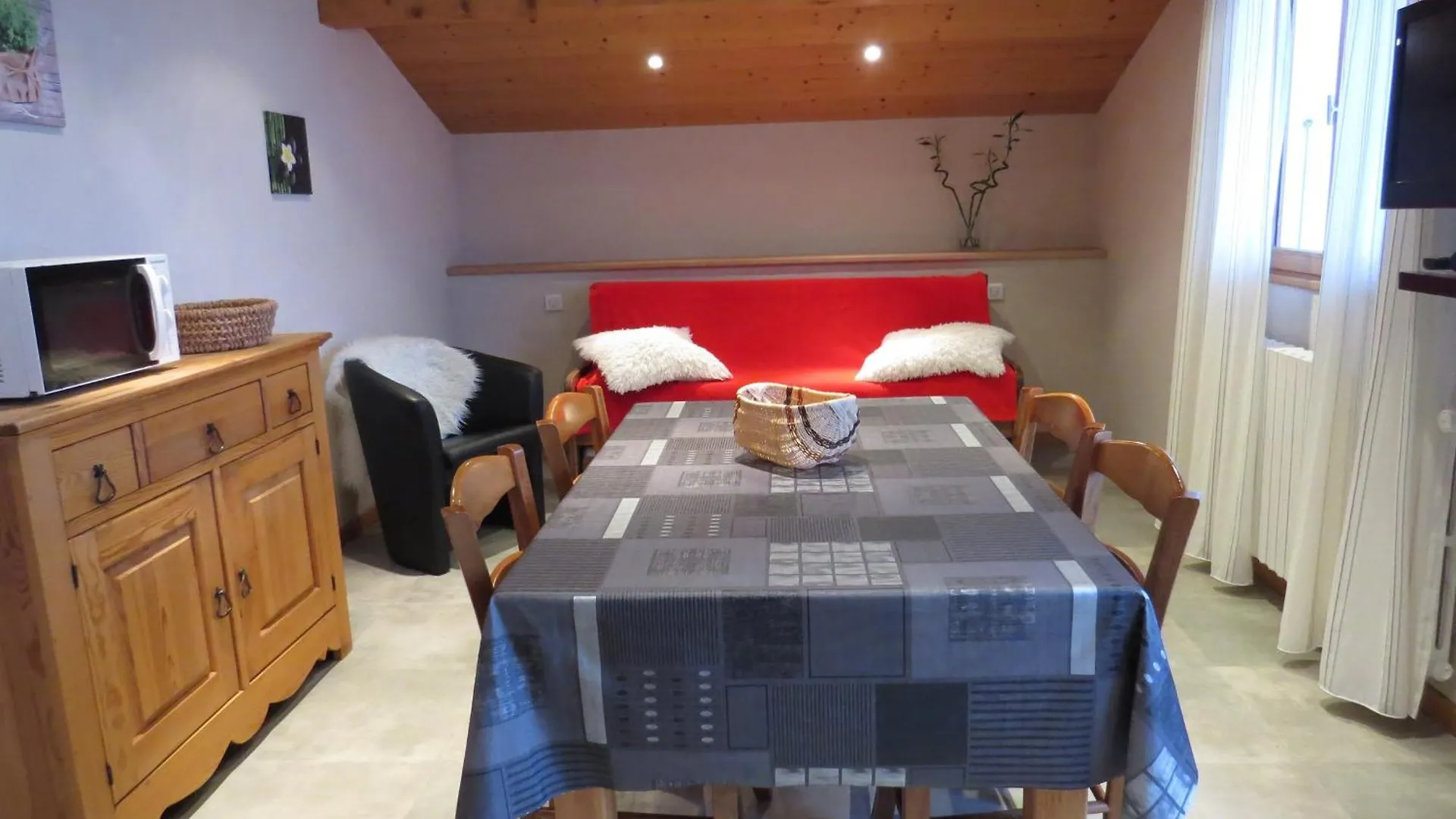 Studio Cosy Avec Balcon Au Grand-Bornand, Animaux Admis, Parking Prive - Fr-1-467-75 Ле-Гран-Борнан 0*,  Франция